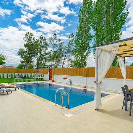 Mugla Fethiye Seydikemer Masal 4* Kemer (Menekse Mahallesi)